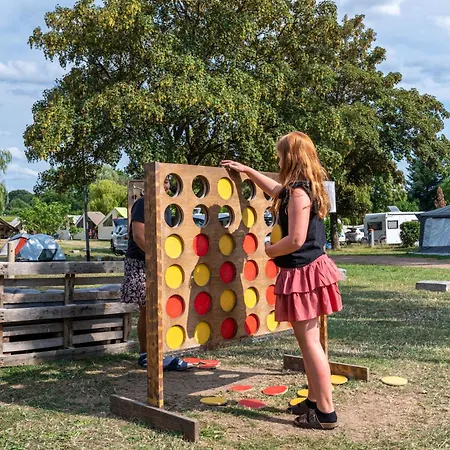 De مكان تخييم سافيرن