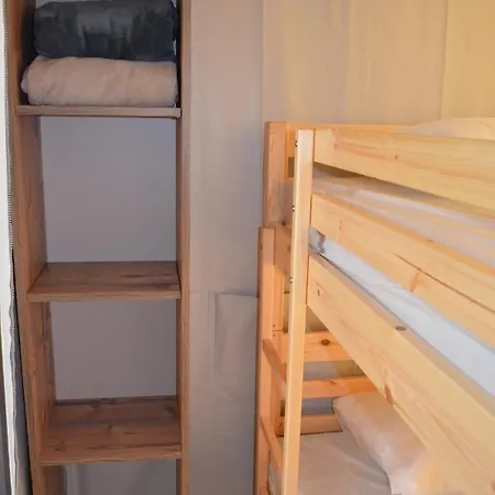 مكان تخييم De سافيرن