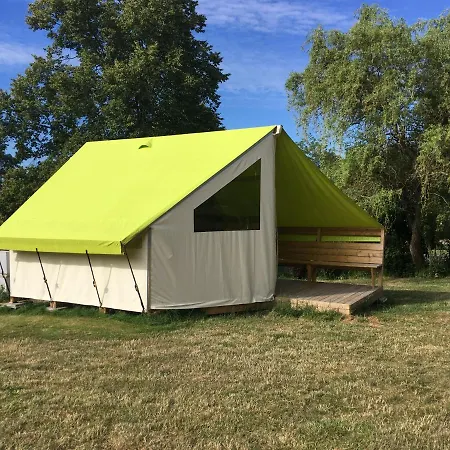 De مكان تخييم